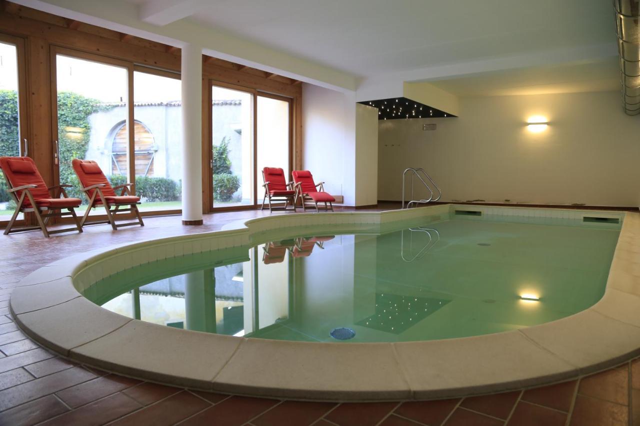 Relais Palazzo Lodron Hotel Rovereto  Buitenkant foto