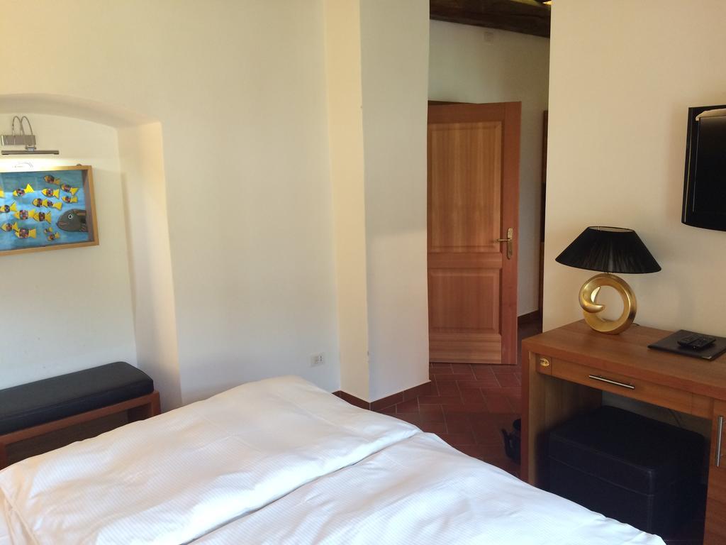 Relais Palazzo Lodron Hotel Rovereto  Kamer foto