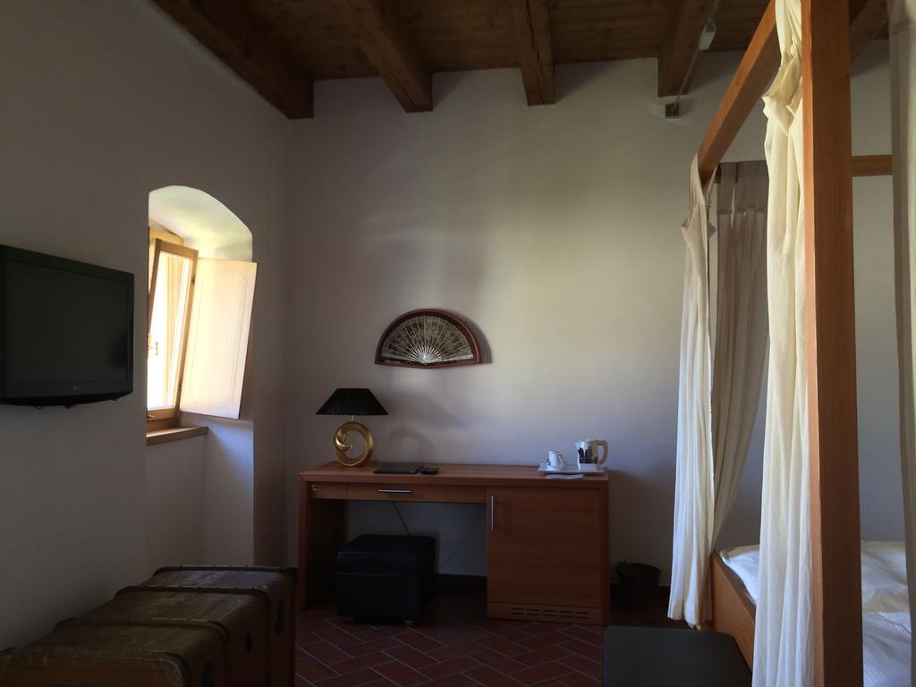 Relais Palazzo Lodron Hotel Rovereto  Kamer foto