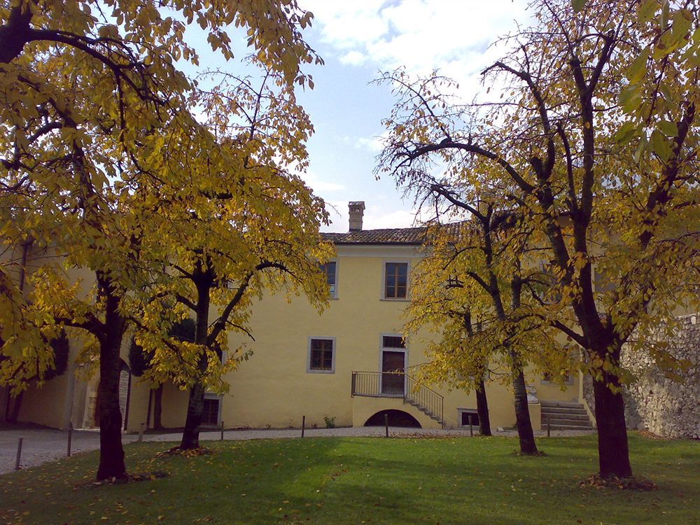 Relais Palazzo Lodron Hotel Rovereto  Buitenkant foto